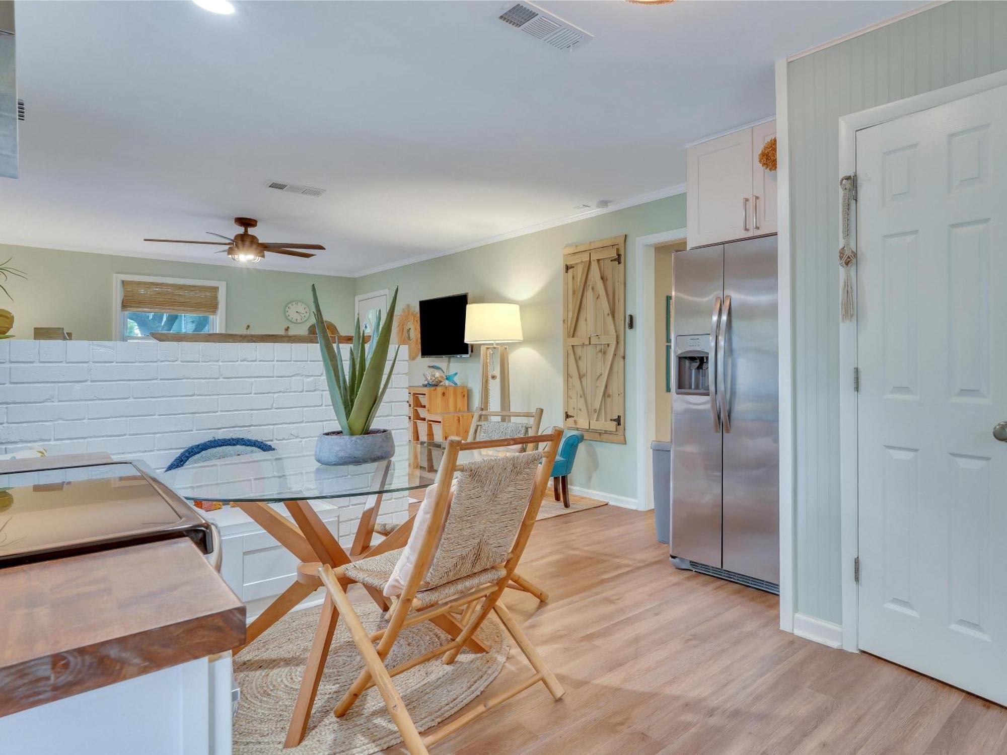 Salt Palms Cottage タイビーアイランド エクステリア 写真