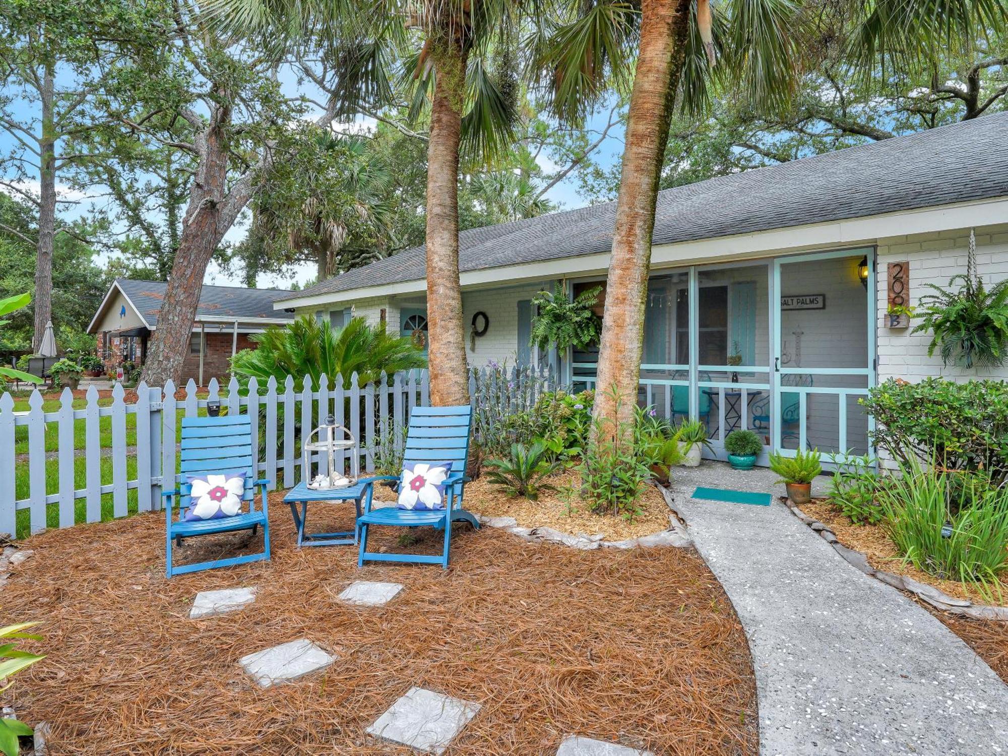 Salt Palms Cottage タイビーアイランド エクステリア 写真